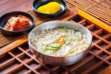 국수, 칼국수, 호박, 면요리, 면, 사진,이미지,일러스트,캘리그라피 - 미미스튜디오작가 크라우드픽 - 저작권 걱정 없는 상업용 이미지