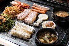 고기, 삼겹살, 고기한상, 모듬세트, 고기세트, 사진,이미지,일러스트,캘리그라피 - thefoodbox작가 크라우드픽 - 저작권 걱정 없는 상업용 이미지