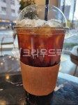 커피, 아이스커피, 아이스아메리카노, icedcoffee, americano, 사진,이미지,일러스트,캘리그라피 - 달려라꽃작가 크라우드픽 - 저작권 걱정... 