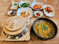 한식, 식사, 추어탕, 해장국, 돌솥밥, 사진,이미지,일러스트,캘리그라피 - currere작가 크라우드픽 - 저작권 걱정 없는 상업용 이미지