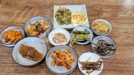쌈밥, 쌈밥정식, 한정식, 한식백반, 백반, 사진,이미지,일러스트,캘리그라피 - BUSAN OPPA작가 크라우드픽 - 저작권 걱정 없는 상업용 이미지