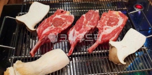 양갈비, 양고기, 고기, 꼬기, 화로구이, 사진,이미지,일러스트,캘리그라피 - 먹방작가 크라우드픽 - 저작권 걱정 없는 상업용 이미지