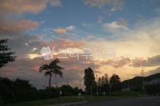 노을, 하늘, 풍경, 구름, 노을빛, 사진,이미지,일러스트,캘리그라피 - 섭진작가 크라우드픽 - 저작권 걱정 없는 상업용 이미지