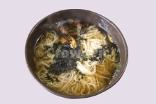 국수, 국시, 잔치국수, 멸치국수, 국물, 사진,이미지,일러스트,캘리그라피 - natsu u작가 크라우드픽 - 저작권 걱정 없는 상업용 이미지