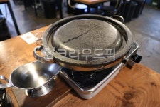 돌판, 고기돌판, 돌판구이, 돌판고기, 고깃집불판, 사진,이미지,일러스트,캘리그라피 - NULDO AND JJ작가 크라우드픽 - 저작권 걱정 없는... 