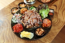 족발, 미니족발, 족발보쌈, 보쌈, 돼지고기, 사진,이미지,일러스트,캘리그라피 - 미미스튜디오작가 크라우드픽 - 저작권 걱정 없는 상업용 이미지