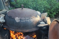 가마솥, 아궁이, 시골, 시골밥짓기, 시골풍경, 사진,이미지,일러스트,캘리그라피 - Ntpcmj2857작가 크라우드픽 - 저작권 걱정 없는 상업용 이미지