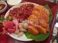 연어, 육회, 육회와연어, 술안주, 연어회, 사진,이미지,일러스트,캘리그라피 - 의탕작가 크라우드픽 - 저작권 걱정 없는 상업용 이미지