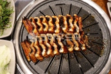 장어, 장어구이, 양념장어, 생선요리, 생선구이, 사진,이미지,일러스트,캘리그라피 - 늑돌이작가 크라우드픽 - 저작권 걱정 없는 상업용 이미지