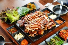 족발, 야식, 배달, 술안주, 돼지고기, 사진,이미지,일러스트,캘리그라피 - 맛있는 사진작가 크라우드픽 - 저작권 걱정 없는 상업용 이미지
