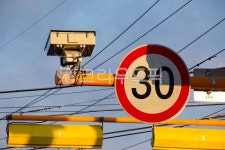 roadsign, 도로표지판, 제한속도, 속도제한, 단속카메라, 사진,이미지,일러스트,캘리그라피 - studio H작가 크라우드픽 - 저작권 걱정 없는... 