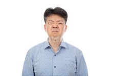 남자, 남성, 1인, 상반신, 흰색배경, 사진,이미지,일러스트,캘리그라피 - 재로미작가 크라우드픽 - 저작권 걱정 없는 상업용 이미지