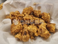 닭튀김, 똥집튀김, 후라이드, 튀김요리, 요리, 사진,이미지,일러스트,캘리그라피 - SoheeManga작가 크라우드픽 - 저작권 걱정 없는 상업용 이미지