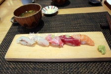 참치, 참치초밥, 광어초밥, 광어, food, 사진,이미지,일러스트,캘리그라피 - Nhide_pose작가 크라우드픽 - 저작권 걱정 없는 상업용 이미지
