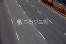road, 도로, 4차선, 4차선도로, 옥외, 사진,이미지,일러스트,캘리그라피 - studio H작가 크라우드픽 - 저작권 걱정 없는 상업용 이미지