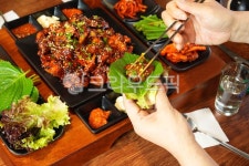 족발, 쌈, 불족발, 불족, 양념족발, 사진,이미지,일러스트,캘리그라피 - 맛있는 사진작가 크라우드픽 - 저작권 걱정 없는 상업용 이미지
