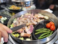 삼겹살, 회식, 고기, 돼지고기, 외식, 사진,이미지,일러스트,캘리그라피 - 하얀마음백구작가 크라우드픽 - 저작권 걱정 없는 상업용 이미지