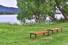 전원풍경, 힐링, 호숫가, 벤치, 의자, 사진,이미지,일러스트,캘리그라피 - space작가 크라우드픽 - 저작권 걱정 없는 상업용 이미지