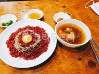 육회, 광장시장, 자매집, 자매집본점, 육회맛집, 사진,이미지,일러스트,캘리그라피 - 선찌작가 크라우드픽 - 저작권 걱정 없는 상업용 이미지