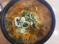 식사, 해장국, 뼈다귀해장국, 1인분, 뚝배기, 사진,이미지,일러스트,캘리그라피 - 우주먼지작가 크라우드픽 - 저작권 걱정 없는 상업용 이미지