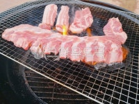 등갈비, 쪽갈비, 삼겹살, 목살, 숯불구이, 사진,이미지,일러스트,캘리그라피 - 먹방작가 크라우드픽 - 저작권 걱정 없는 상업용 이미지