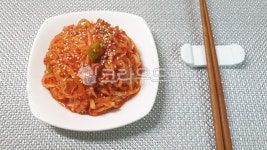plate, 그릇, 접시, 젓가락, 나무젓가락, 사진,이미지,일러스트,캘리그라피 - 행복감성작가 크라우드픽 - 저작권 걱정 없는 상업용 이미지