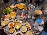 삼겹살, 꽃삼겹, 고기, 고깃집, 숯불구이, 사진,이미지,일러스트,캘리그라피 - IamGonna작가 크라우드픽 - 저작권 걱정 없는 상업용 이미지