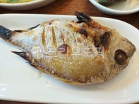 food, plate, 물고기, 생선구이, 그릇, 사진,이미지,일러스트,캘리그라피 - Njisongyi작가 크라우드픽 - 저작권 걱정 없는 상업용 이미지