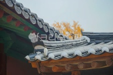 서울, 명륜동, 성균관, 유림회관, 건축물, 사진,이미지,일러스트,캘리그라피 - imlover작가 크라우드픽 - 저작권 걱정 없는 상업용 이미지
