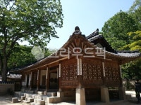 창덕궁, 후원, 여름, 연경당, 누마루, 사진,이미지,일러스트,캘리그라피 - 자연사랑작가 크라우드픽 - 저작권 걱정 없는 상업용 이미지