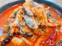 굴짬뽕, 짬뽕, 해물짬뽕, 해물, 석화, 사진,이미지,일러스트,캘리그라피 - 먹방작가 크라우드픽 - 저작권 걱정 없는 상업용 이미지