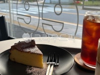 카페, 감성사진, 커피, 케이크, 치즈케이크, 사진,이미지,일러스트,캘리그라피 - 노푸름작가 크라우드픽 - 저작권 걱정 없는 상업용 이미지