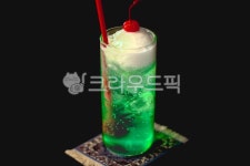메론소다, 멜론소다, 음료, 칵테일, 마실것, 사진,이미지,일러스트,캘리그라피 - 최승현작가 크라우드픽 - 저작권 걱정 없는 상업용 이미지