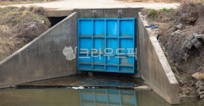 오염, 수문, 하수처리, 하수처리시설, 환경, 사진,이미지,일러스트,캘리그라피 - studio H작가 크라우드픽 - 저작권 걱정 없는 상업용 이미지