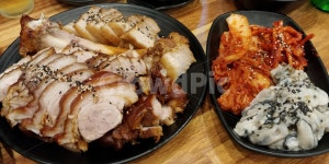 족발, 굴, 보쌈김치, 굴족발, 야식, 사진,이미지,일러스트,캘리그라피 - 타라사작가 크라우드픽 - 저작권 걱정 없는 상업용 이미지