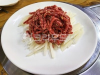 한식, 식사, 식당, 음식, 육회, 사진,이미지,일러스트,캘리그라피 - currere작가 크라우드픽 - 저작권 걱정 없는 상업용 이미지