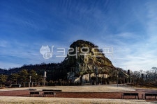 경기도양주시, 독바위공원, 독바위, 하늘, 구름, 사진,이미지,일러스트,캘리그라피 - 드래곤볼작가 크라우드픽 - 저작권 걱정 없는 상업용 이미지