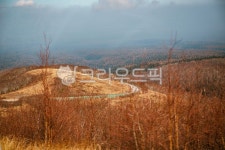 백두산, 장백산, 산, 관광지, 풍경, 사진,이미지,일러스트,캘리그라피 - 꿈꾸는아빠작가 크라우드픽 - 저작권 걱정 없는 상업용 이미지