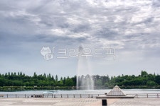 일산, 호수공원, 분수, 구름, 하늘, 사진,이미지,일러스트,캘리그라피 - wrecky9작가 크라우드픽 - 저작권 걱정 없는 상업용 이미지