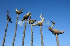 솟대, 소줏대, 솔대, 별신대, 한국전통, 사진,이미지,일러스트,캘리그라피 - 로뎀작가 크라우드픽 - 저작권 걱정 없는 상업용 이미지