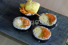 김밥, 음식, 밥, laver, 김, 사진,이미지,일러스트,캘리그라피 - joyfulharu작가 크라우드픽 - 저작권 걱정 없는 상업용 이미지