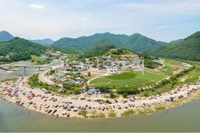 캠핑장, 수주팔봉, 충주수주팔봉, 충주, 마을, 사진,이미지,일러스트,캘리그라피 - 톤앤매너작가 크라우드픽 - 저작권 걱정 없는 상업용 이미지