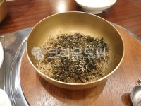 들기름막국수, 막국수, 놋그릇, 식사, 별미, 사진,이미지,일러스트,캘리그라피 - doodlee작가 크라우드픽 - 저작권 걱정 없는 상업용 이미지