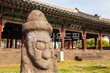돌하르방, 관덕정, 제주도, 제주목관아, 고건축, 사진,이미지,일러스트,캘리그라피 - 메추리알작가 크라우드픽 - 저작권 걱정 없는 상업용 이미지