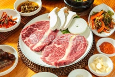 한우, 한우등심, 등심, 꽃등심, 소고기, 사진,이미지,일러스트,캘리그라피 - 미미스튜디오작가 크라우드픽 - 저작권 걱정 없는 상업용 이미지