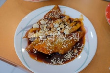 무침만두, 만두, 튀김, 튀김범벅, 떡볶이, 사진,이미지,일러스트,캘리그라피 - 이빠이오빠작가 크라우드픽 - 저작권 걱정 없는 상업용 이미지