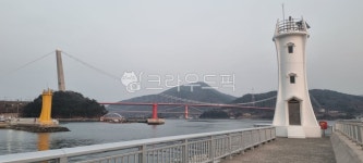 노량, 노량대교, 등대, 남해바다, 남해, 사진,이미지,일러스트,캘리그라피 - 96dmstj작가 크라우드픽 - 저작권 걱정 없는 상업용 이미지