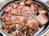 이동갈비, 포천이동갈비, 갈비, 소갈비, 양념소갈비, 사진,이미지,일러스트,캘리그라피 - 먹방작가 크라우드픽 - 저작권 걱정 없는 상업용 이미지