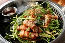 미나리삼겹살, 한재미나리삼겹살, 사진,이미지,일러스트,캘리그라피 - NULDO AND JJ작가 크라우드픽 - 저작권 걱정 없는 상업용 이미지