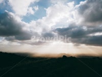 제주도, 구름, 햇빛, 풍경, 금오름, 사진,이미지,일러스트,캘리그라피 - 안유작가 크라우드픽 - 저작권 걱정 없는 상업용 이미지